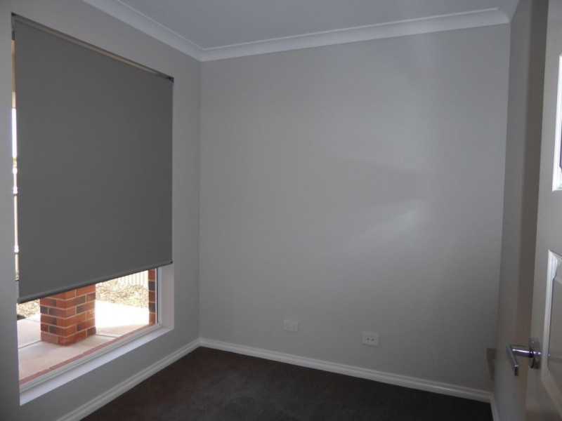 333B Collins Street, West Lamington WA 6430