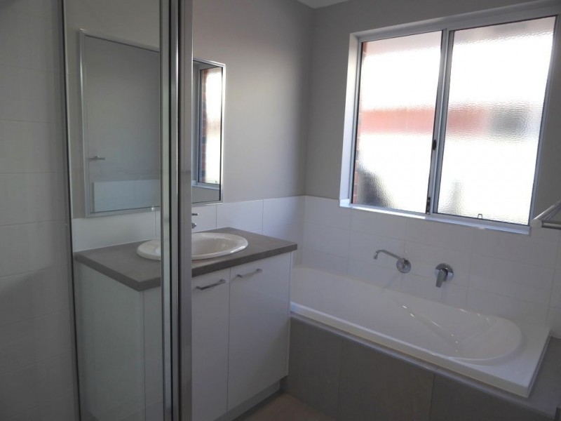 333B Collins Street, West Lamington WA 6430