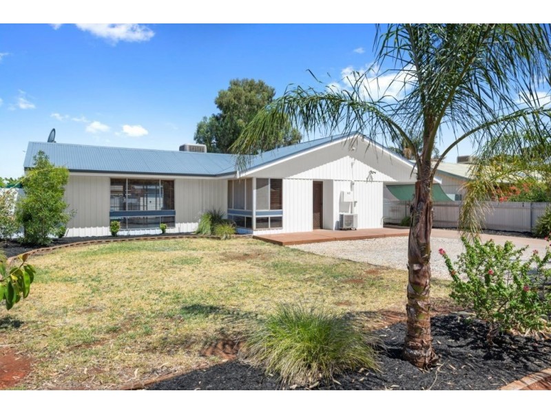 143 Addis Street, West Lamington WA 6430