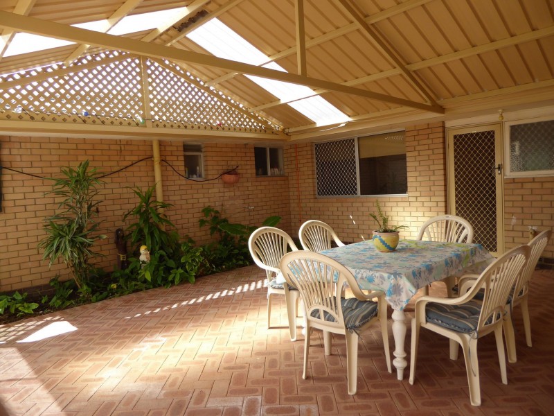 42A  Smythe Street, Rockingham WA 6168