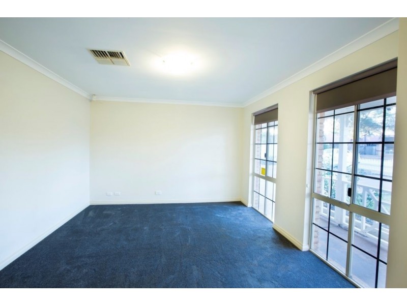 8 Killington Crescent, Boulder WA 6432