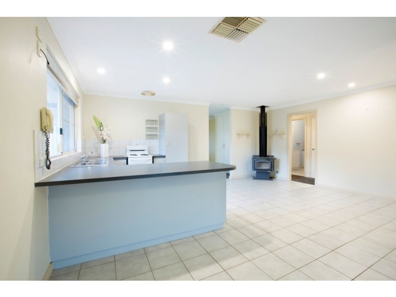 8 Killington Crescent, Boulder WA 6432