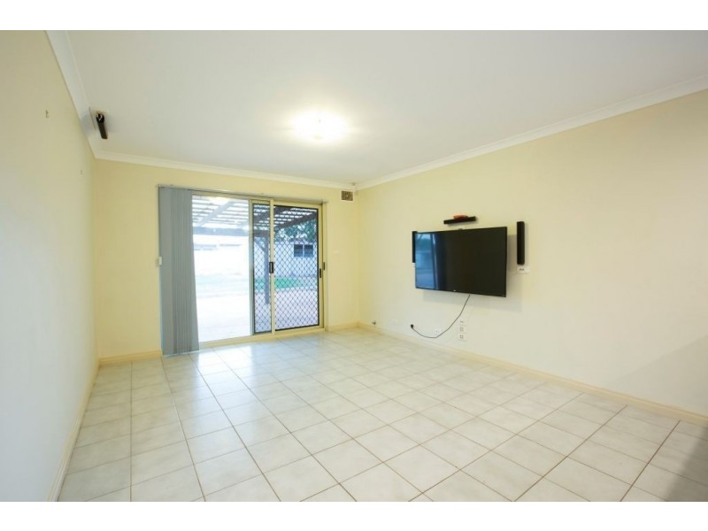 8 Killington Crescent, Boulder WA 6432