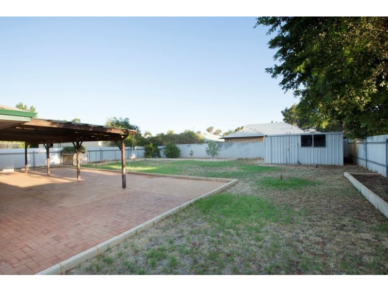 8 Killington Crescent, Boulder WA 6432