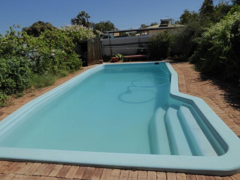 98A Ward Street, Lamington WA 6430
