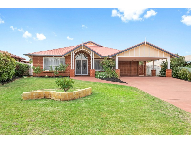 6 Riverina Way, Hannans WA 6430