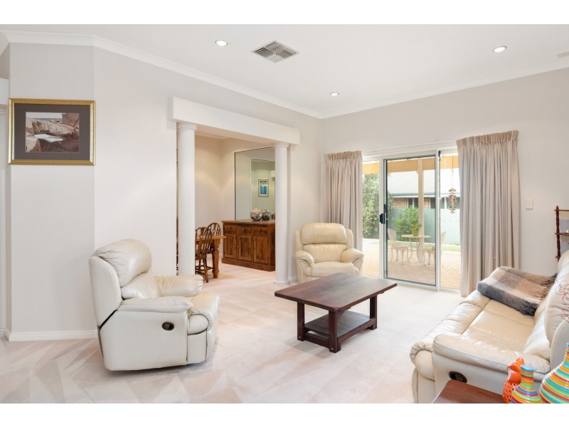 6 Riverina Way, Hannans WA 6430