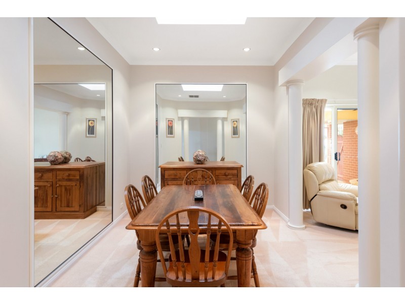 6 Riverina Way, Hannans WA 6430