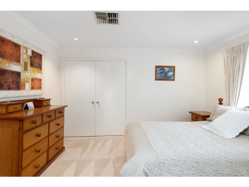 6 Riverina Way, Hannans WA 6430