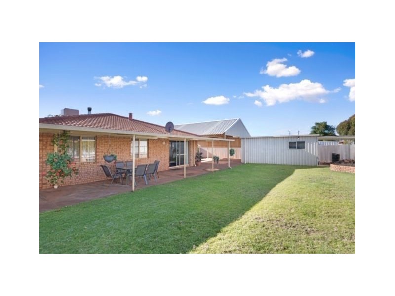 5 Wyllie Way, Hannans WA 6430