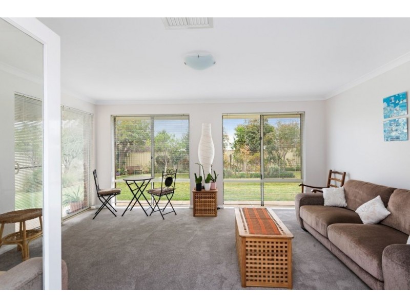 6 Henderson Drive, Somerville WA 6430