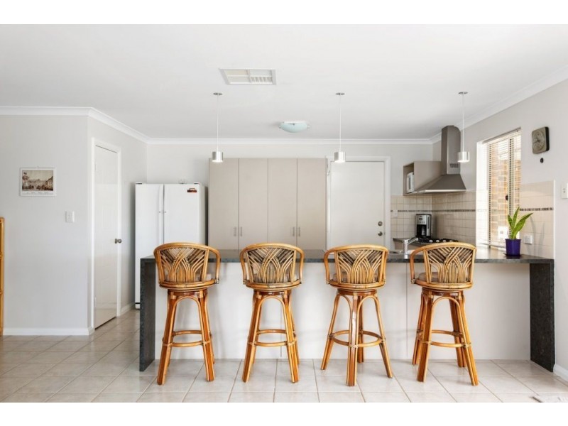 6 Henderson Drive, Somerville WA 6430