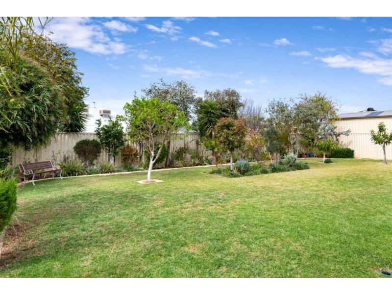 6 Henderson Drive, Somerville WA 6430