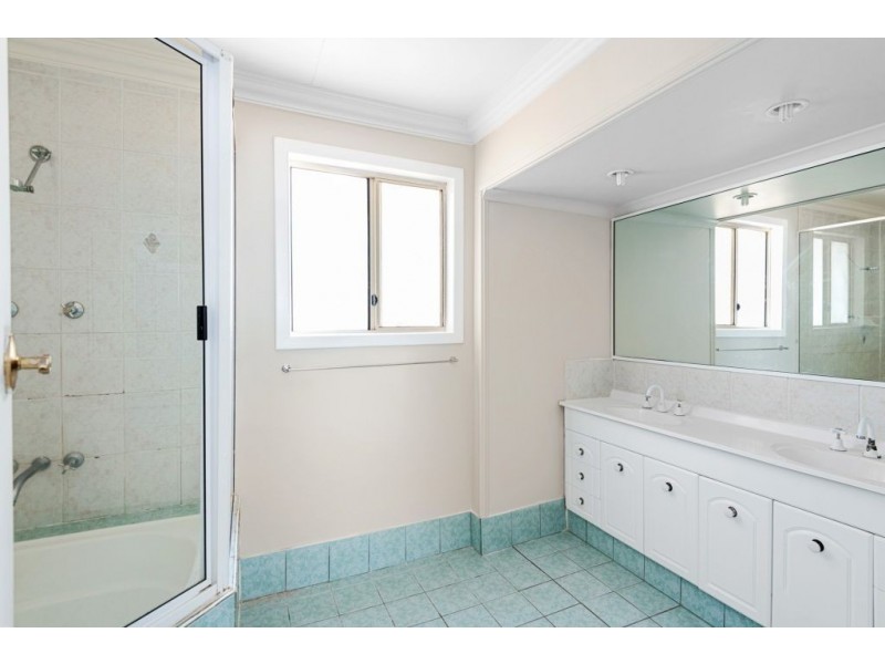 90 Addis Street, Lamington WA 6430