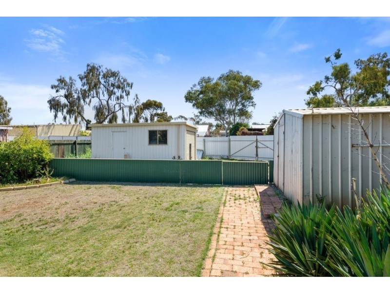 90 Addis Street, Lamington WA 6430