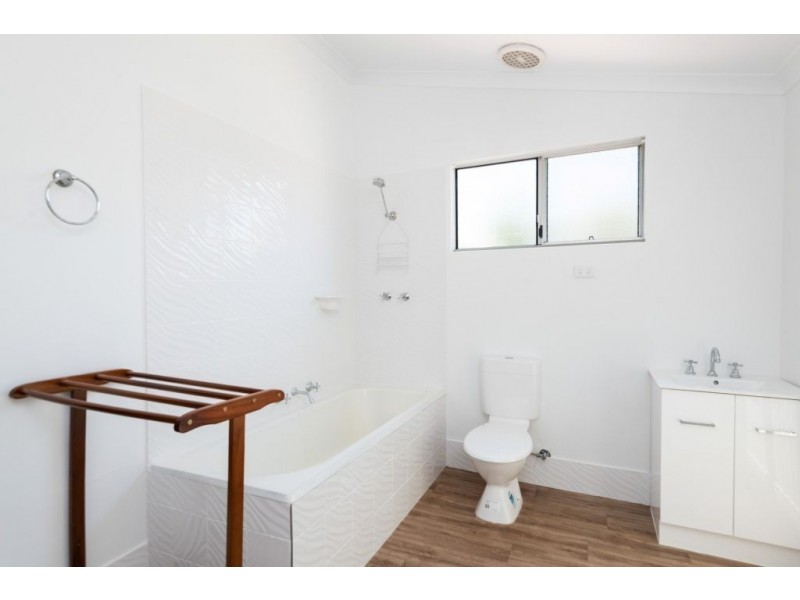 10 Plumer Street, Williamstown WA 6430