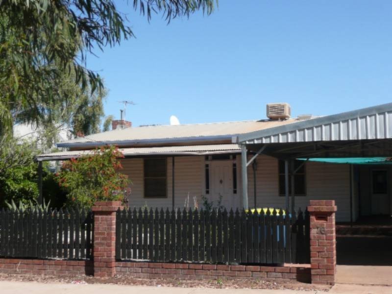 76 Collins Street, Kalgoorlie WA 6430
