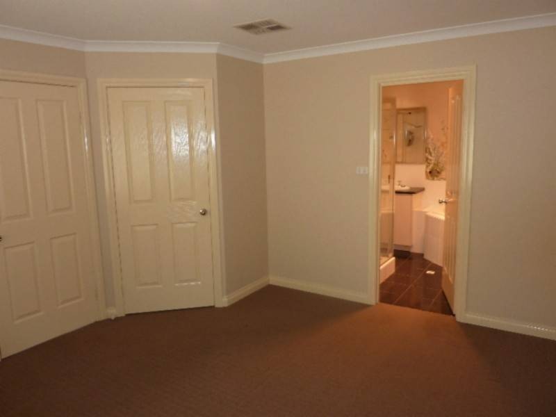 8/5 Bull Way, Kalgoorlie WA 6430