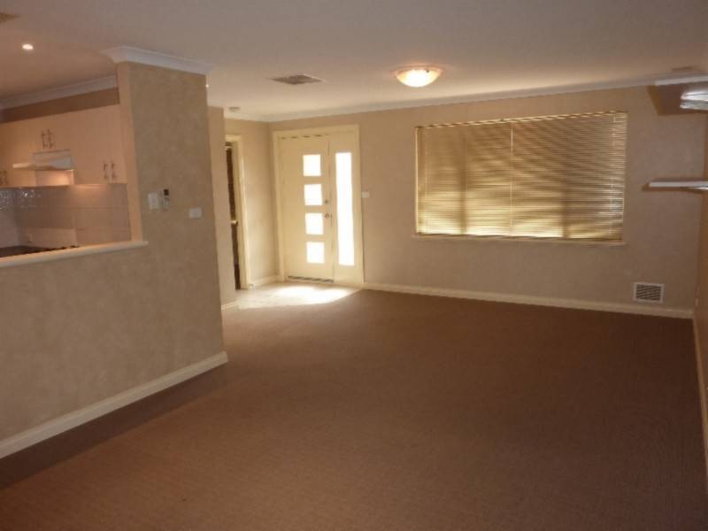 8/5 Bull Way, Kalgoorlie WA 6430
