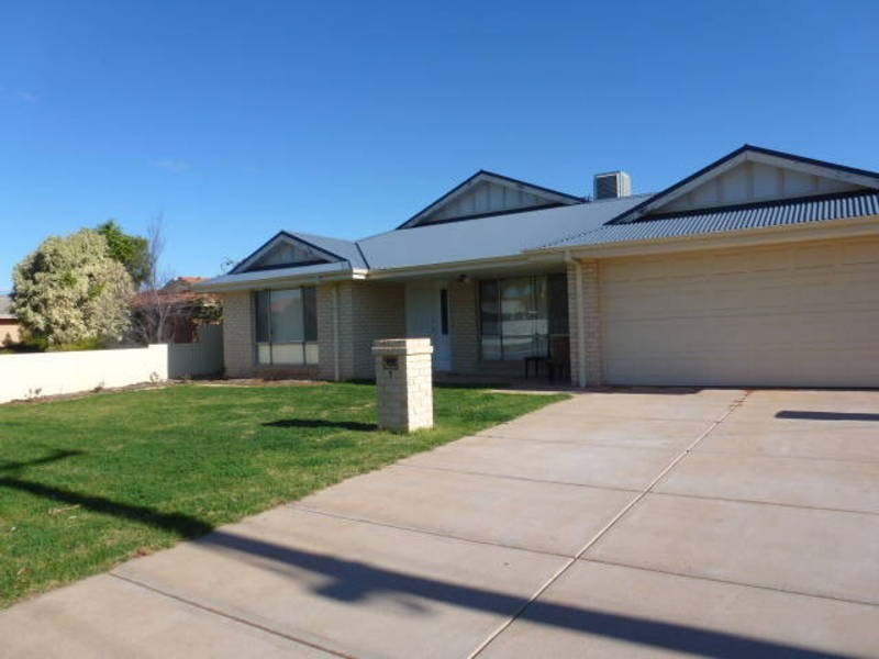 7 Wyllie Way, Hannans WA 6430
