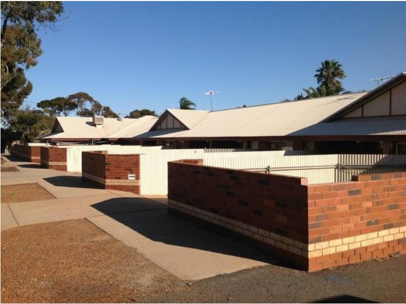 3/2 Cheetham Street, Kalgoorlie WA 6430