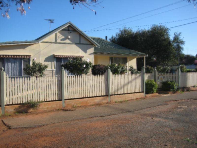 136 Cheetham Street, Kalgoorlie WA 6430