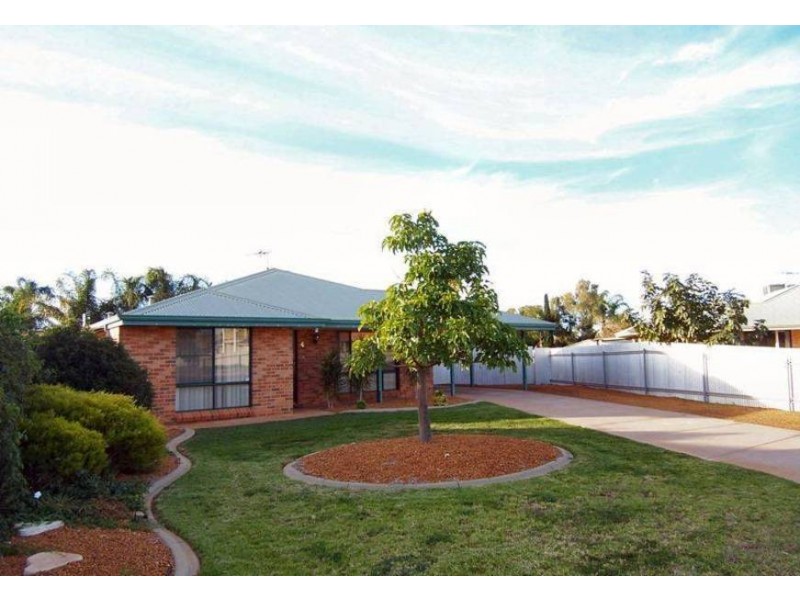 4 Mosconi Circle, Kalgoorlie WA 6430