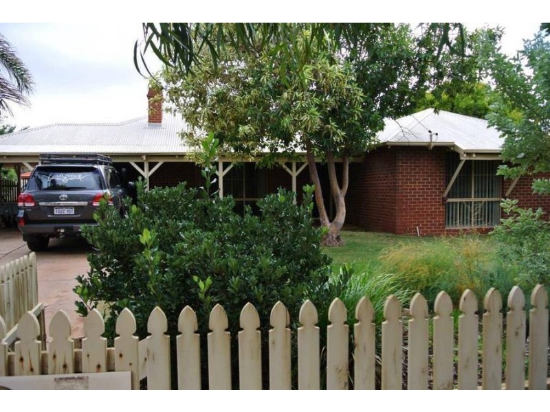 8 Finnerty Lane, Hannans WA 6430