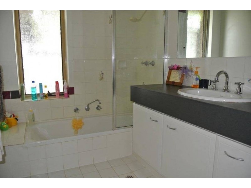 8 Finnerty Lane, Hannans WA 6430