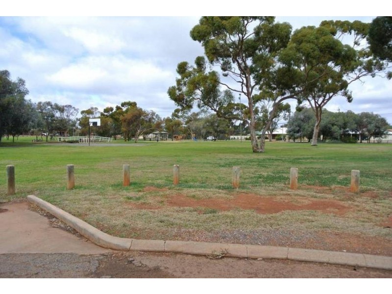 8 Finnerty Lane, Hannans WA 6430