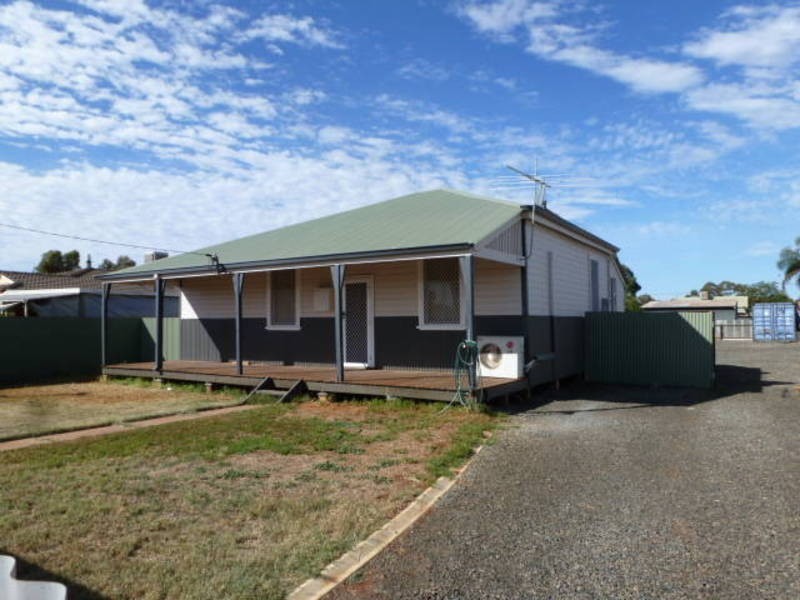 100 Moran Street, Boulder WA 6432