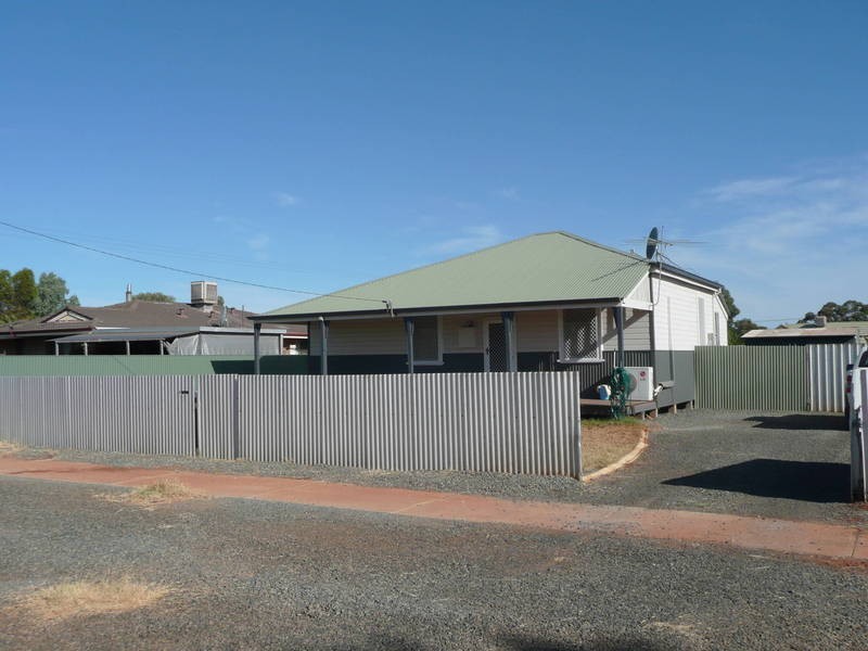 100 Moran Street, Boulder WA 6432