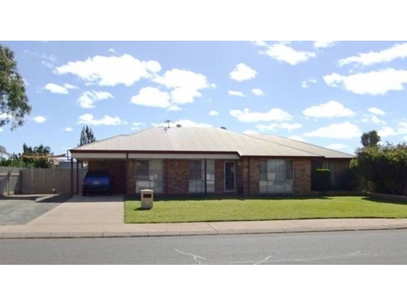 8 Sabota Street, Kalgoorlie WA 6430