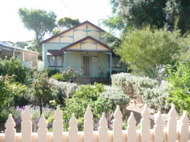 10 Addis St, Kalgoorlie WA 6430