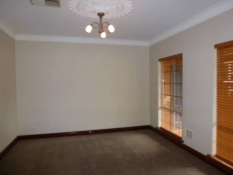 28 Paddington Drive, Kalgoorlie WA 6430