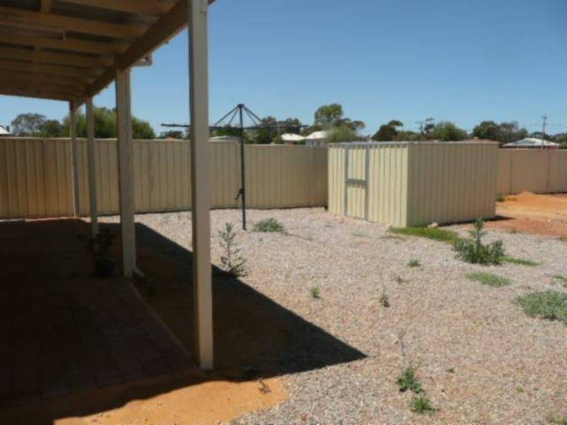 93 MacDonald St, Coolgardie WA 6429