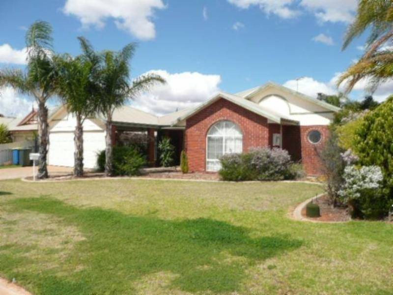 10 Peek Street, Somerville WA 6430