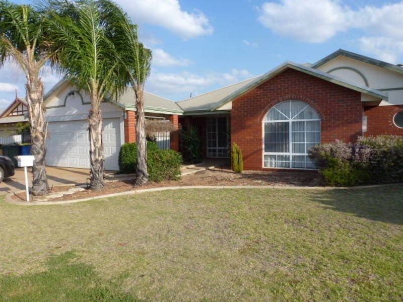 10 Peek Street, Somerville WA 6430