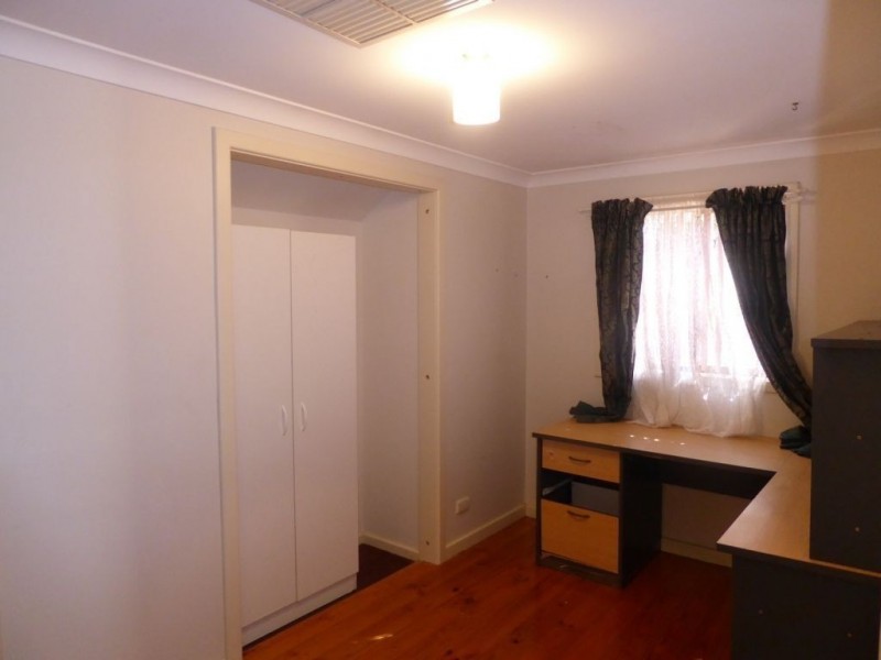 18 Cotter Street, Hannans WA 6430