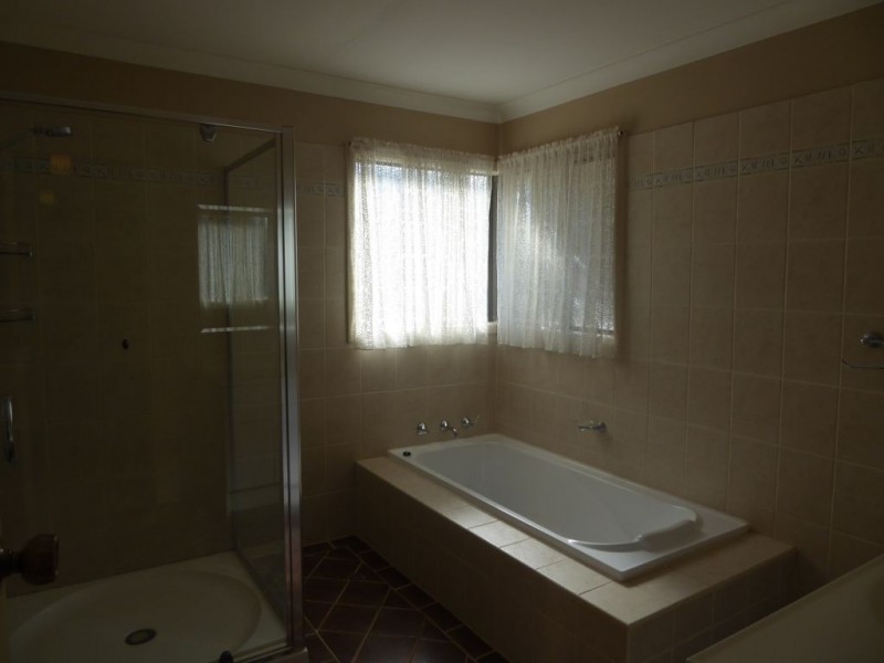 18 Cotter Street, Hannans WA 6430