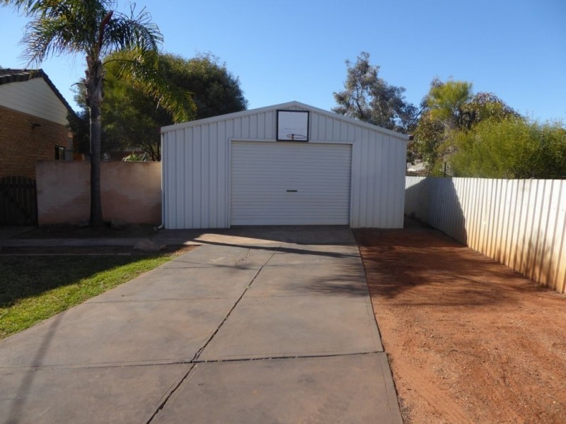 18 Cotter Street, Hannans WA 6430