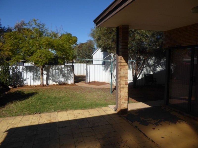 18 Cotter Street, Hannans WA 6430