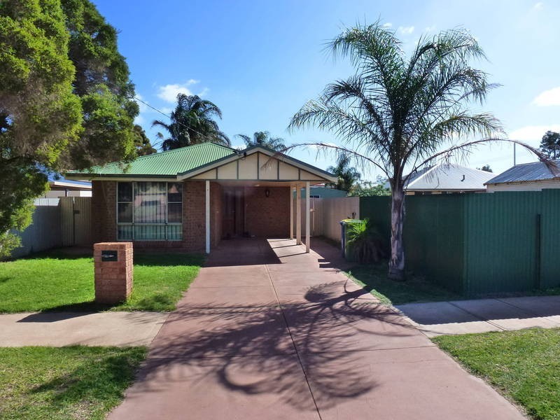 4 Ware St, Kalgoorlie WA 6430