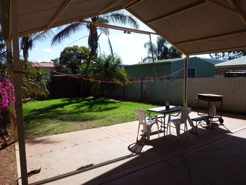 4 Ware St, Kalgoorlie WA 6430
