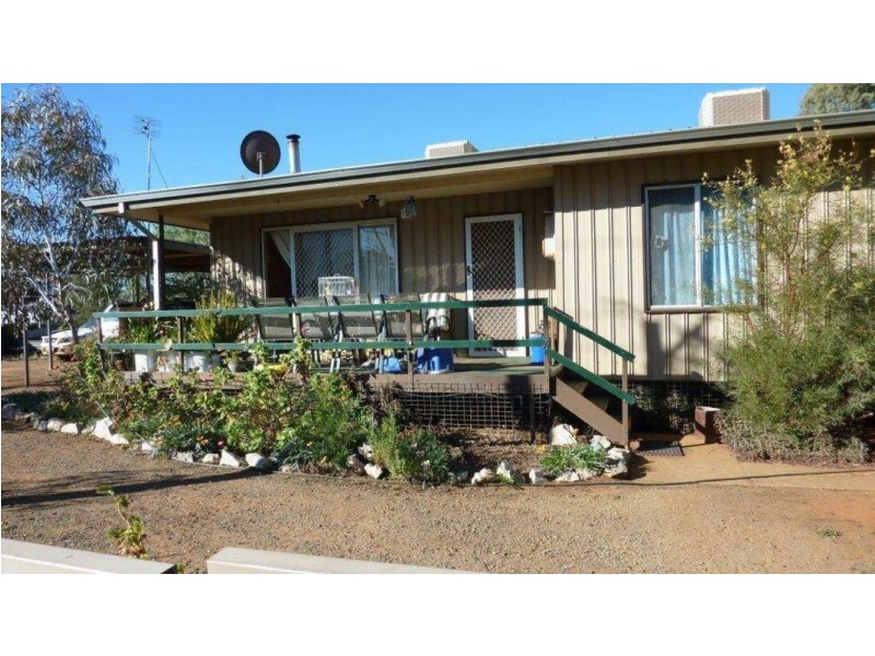 73 King St, Coolgardie WA 6429