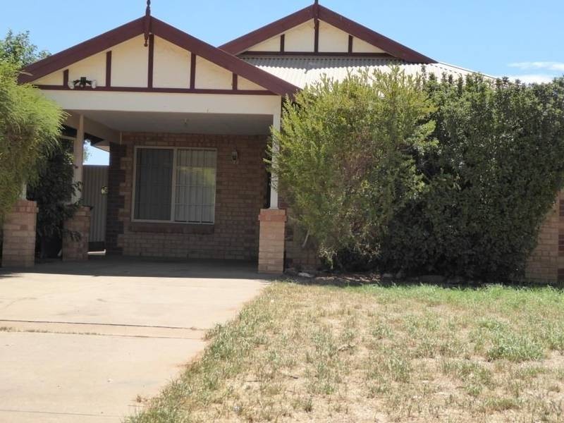 28B Azamor Drive, Boulder WA 6432