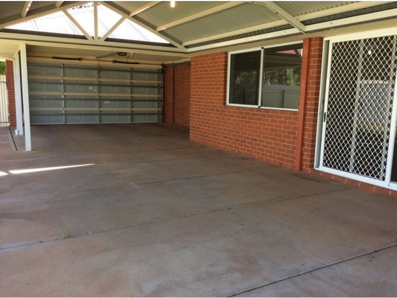 4 Marshall Street, West Lamington WA 6430