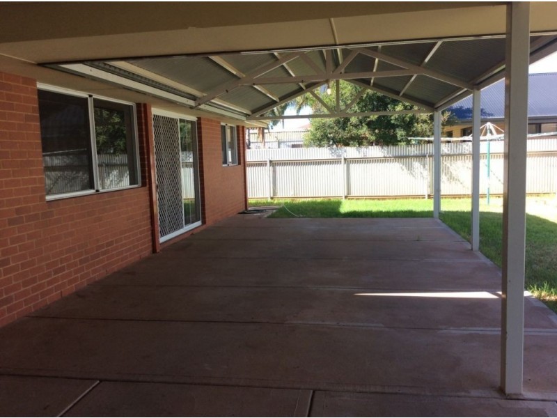 4 Marshall Street, West Lamington WA 6430