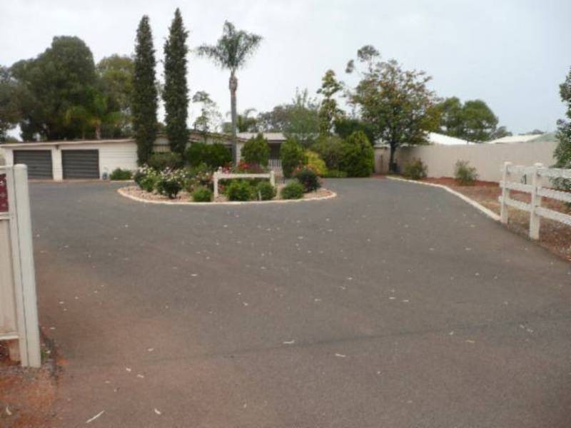 42 Speculation Dr, Kalgoorlie WA 6430