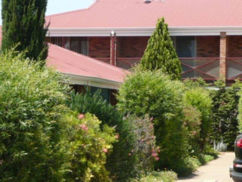 8/32 Shotover Place, Boulder WA 6432